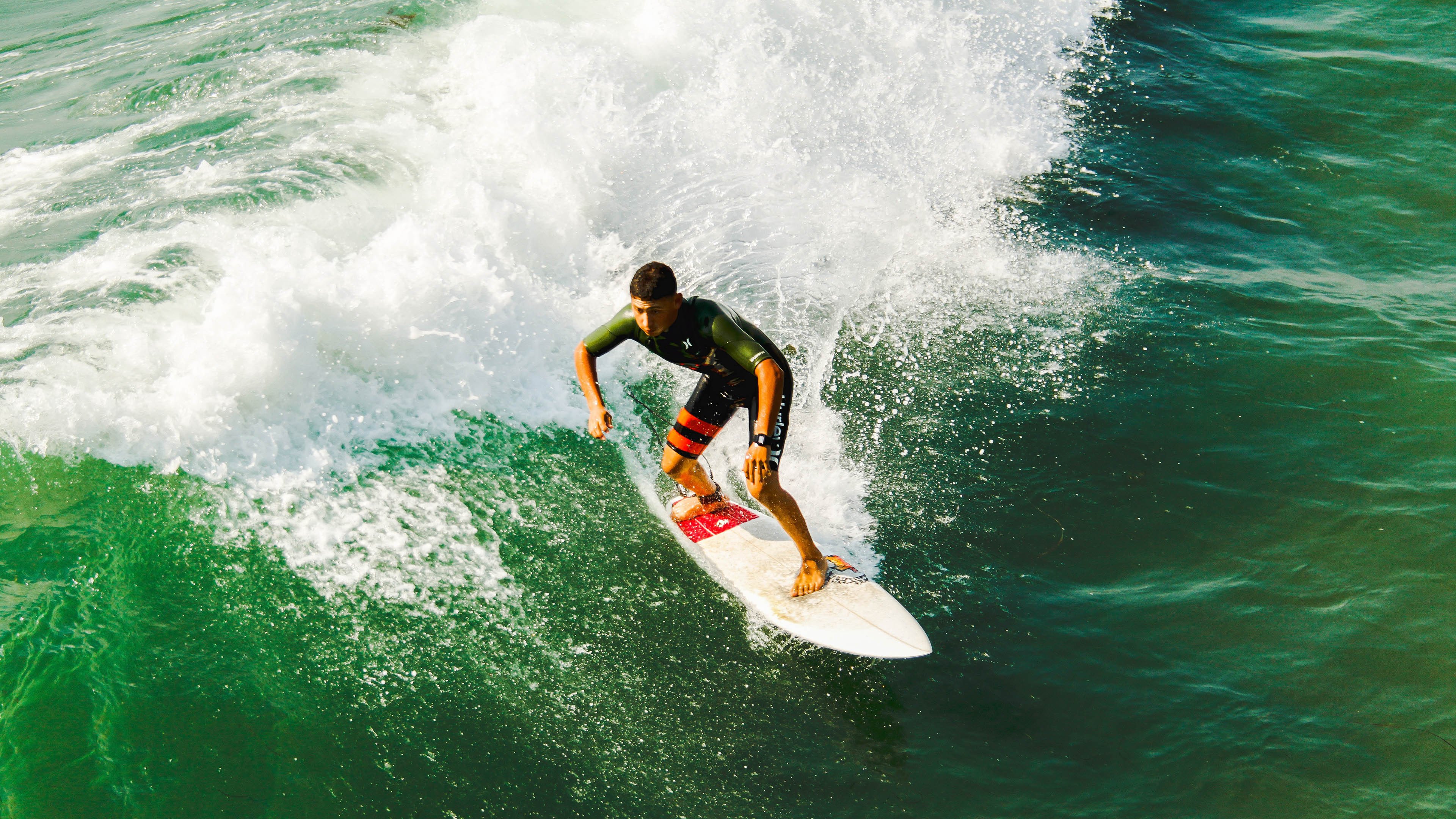当足球遇上乒乓，英格兰完胜法国之夜，张本智和惊艳四座的跨界启示